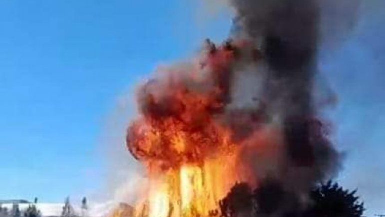 Susto por una explosión en una empresa de polietileno en Roca