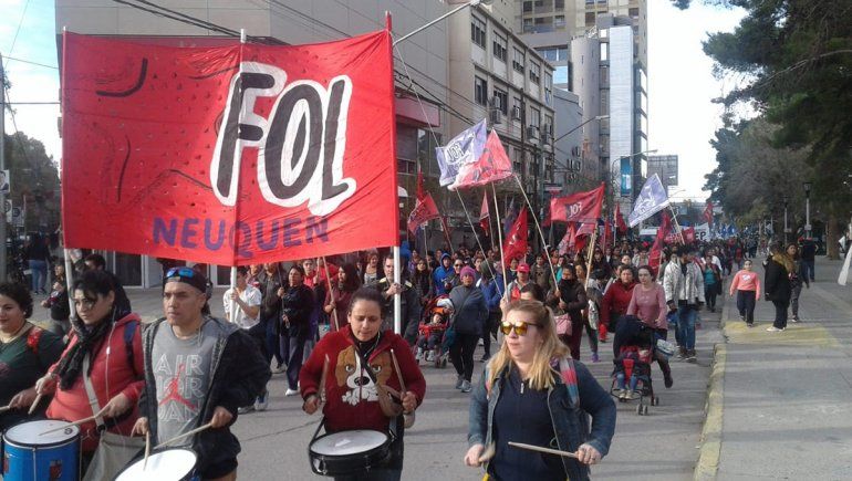 Organizaciones neuquinas protestarán lejos de los puentes