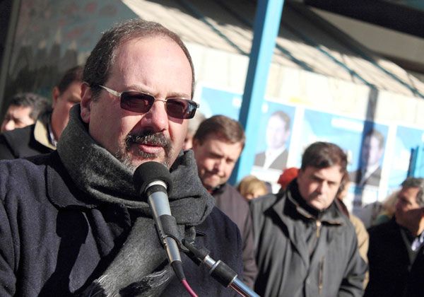 Entregaron equipamiento para el hospital local