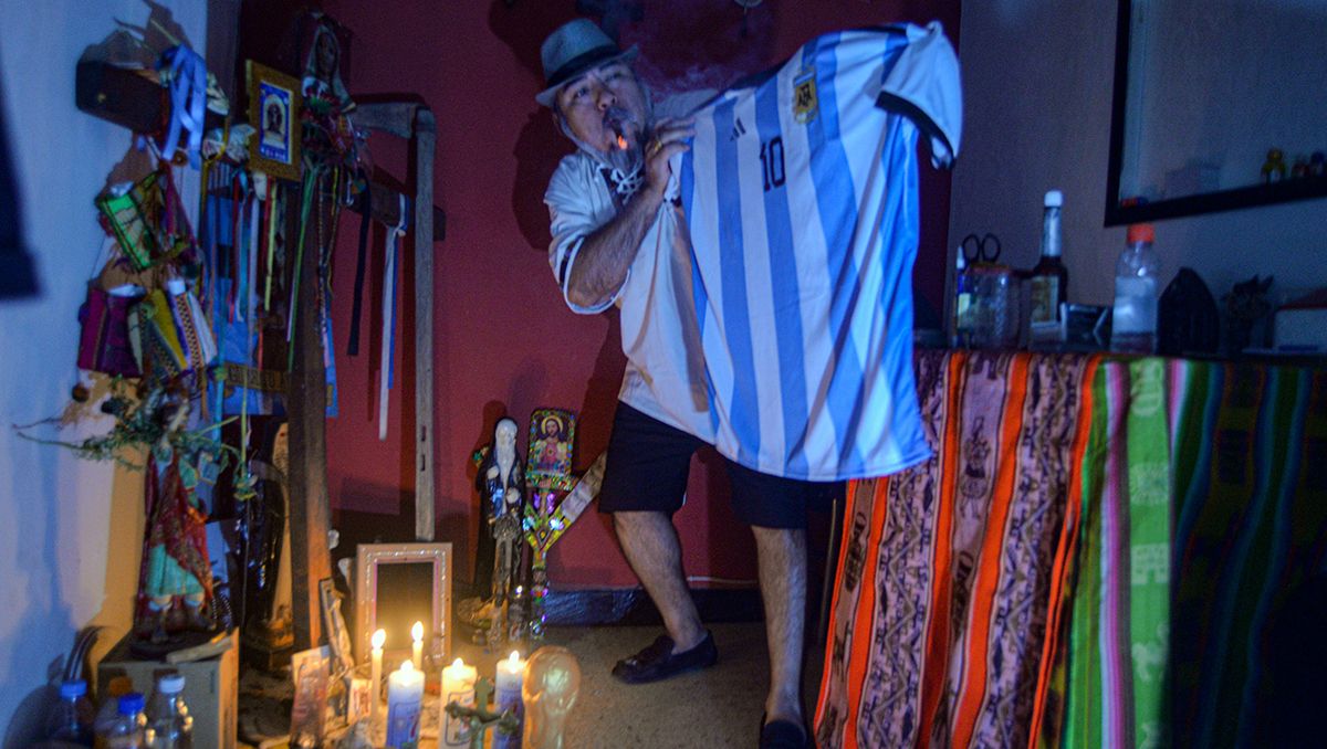 Tienen que aparecer Messi... ¡y el Brujo Atahualpa! que arriesga fuerte