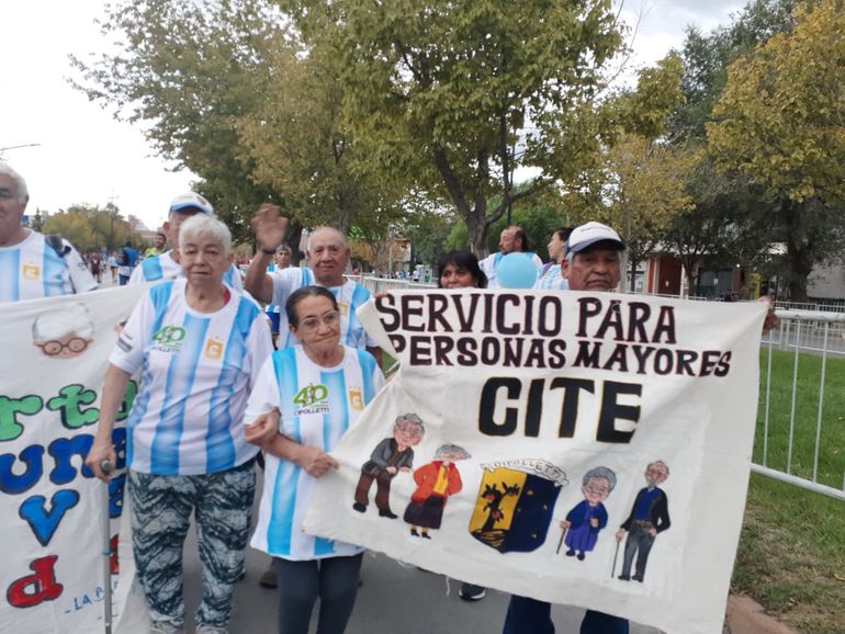 Entre las instituciones que en Cipolletti se han ganado un gran prestigio figura el Centro Integral de la Tercera Edad (CITE). La entidad cumplió en marzo 34 años y sigue adelante