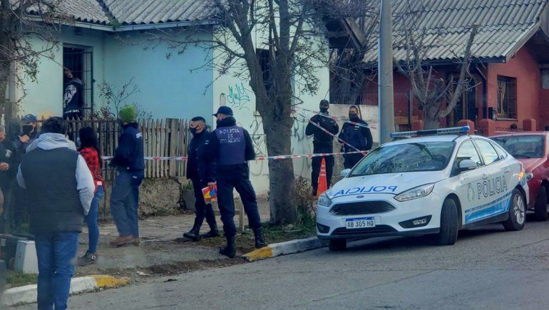Dos hombres murieron asfixiados en una vivienda que no tenía ventilación