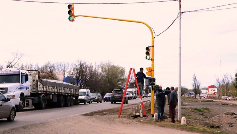 Desde mañana queda habilitado el semáforo en la Ruta 22