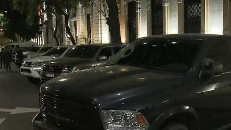La lujosa flota de autos, motos y camionetas que le secuestraron al Rey de la Salada