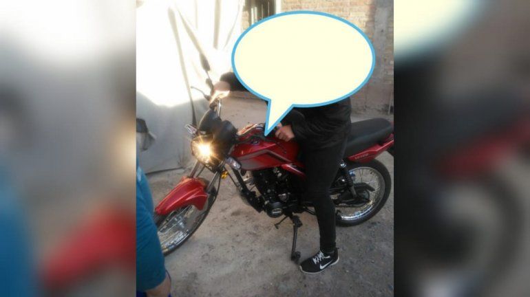 Violento robo: pudieron rastrear el celular, pero la moto no