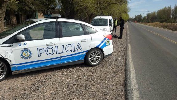 De Barda del Medio a Cipolletti con un furgón robado