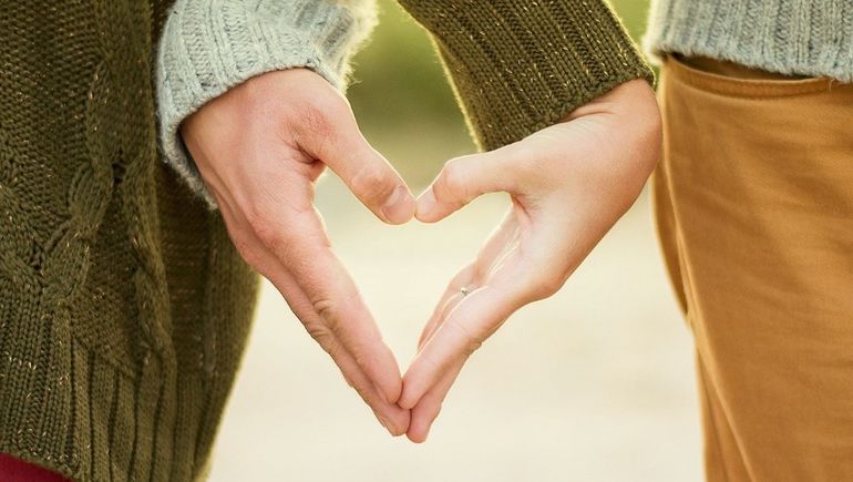 La chica hizo la denuncia para que su pareja se someta a un tratamiento terapéutico. Dice que la cocaína lo pone agresivo. 