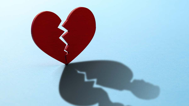 Después de un año de noviazgo a distancia la chica se mudó para vivir con él