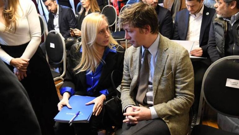 Quién es Santiago Caputo, el gigante en la oscuridad que armó la campaña de Javier Milei