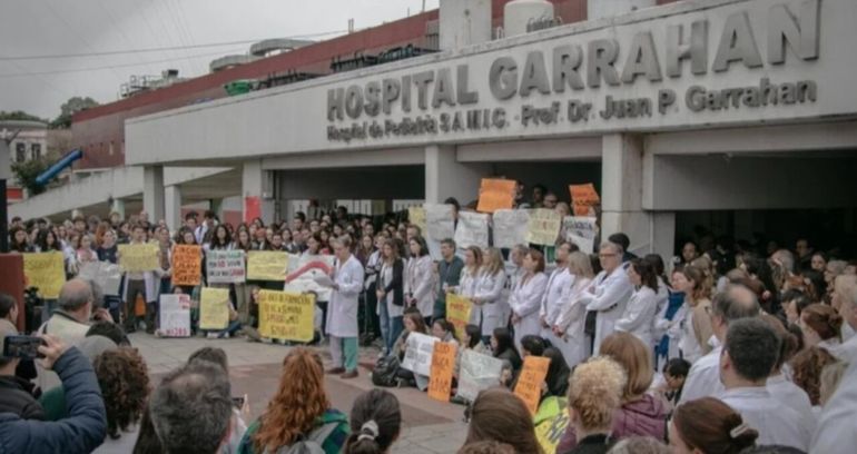 Médicos residentes