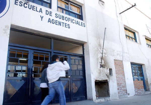 Incógnitas a un mes del atentado