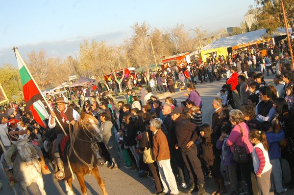 Multitudinario festejo del aniversario orense