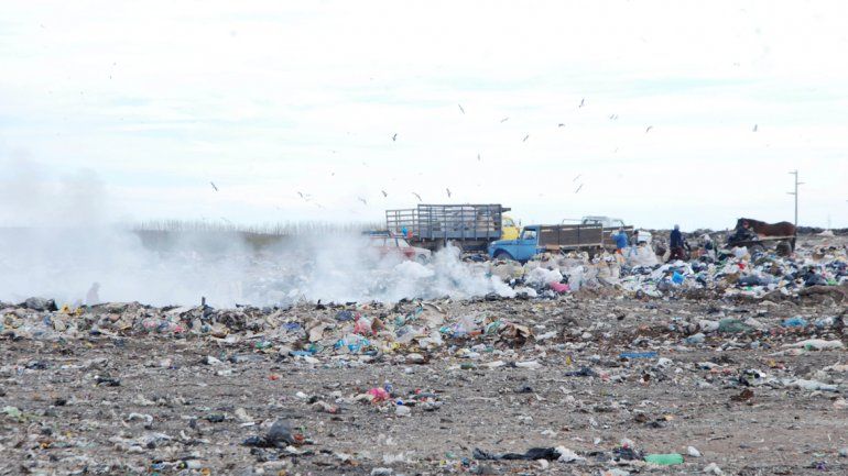 Los incendios de basura son una de las grandes preocupaciones de Tortoriello