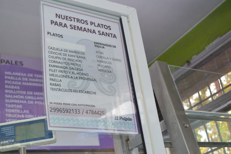 Para Semana Santa, El Pulpito al igual que otros comercios, preparan platos especiales para encargar.