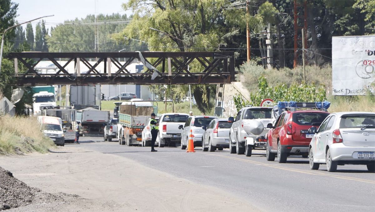 Puente ferroviario: los detalles y dónde colocarán los pórticos para terminar con los choques