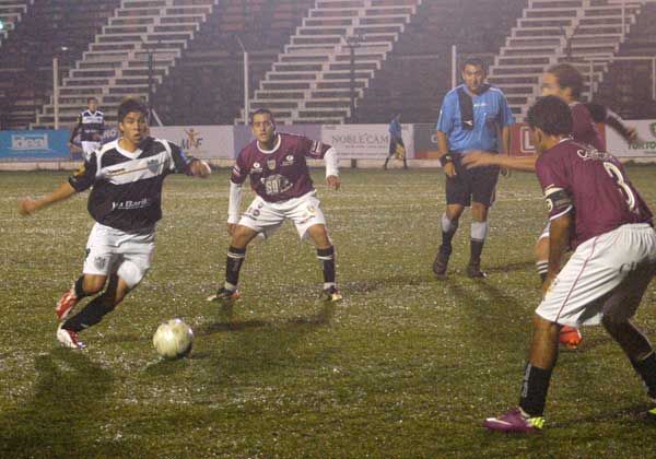 Confluencia: Cipolletti choca ante un rival directo por el título