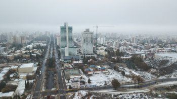 Viene más nieve, y esta vez puede caer algo en la ciudad de Neuquén. 