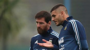 Lionel Messi y Mauro Icardi fueron compañeros en la Selección Argentina y PSG. Lionel Messi y Mauro Icardi fueron compañeros en la Selección Argentina y PSG.