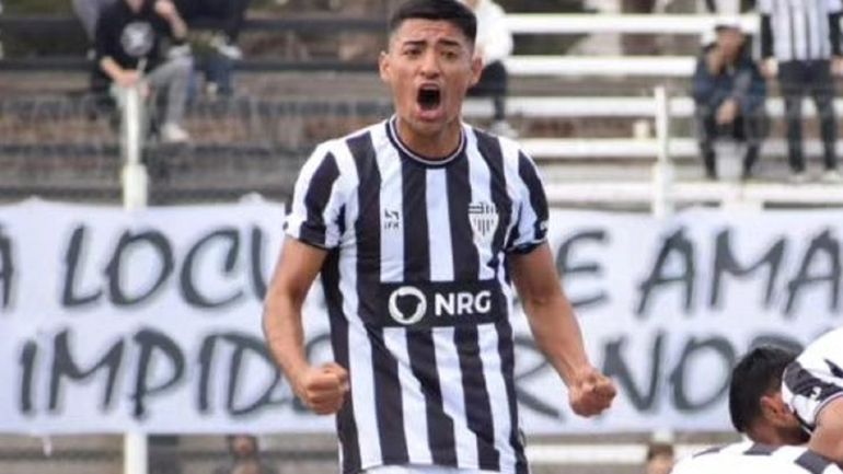 Santiago Jara no comenzó el año como titular pero hoy es una fija en el equipo de Gustavo Noto. Foto: prensa Cipolletti