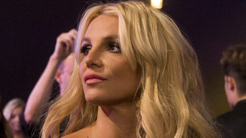 britney spears sigue apuntando contra su familia: aun quiero justicia