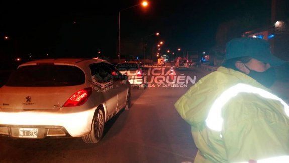 Carril exclusivo en el puente: en una hora pasaron 40 autos