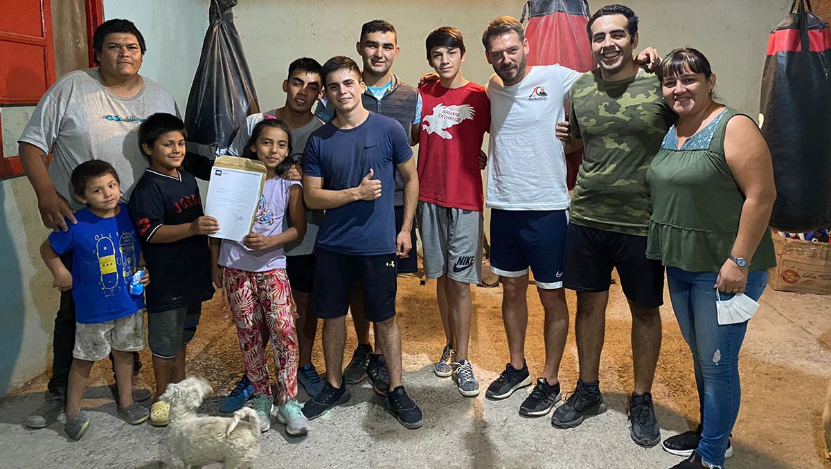 La escuelita de boxeo 2 de Agosto ya tiene su personería jurídica 