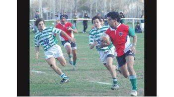 la actividad del rugby es por el certamen local
