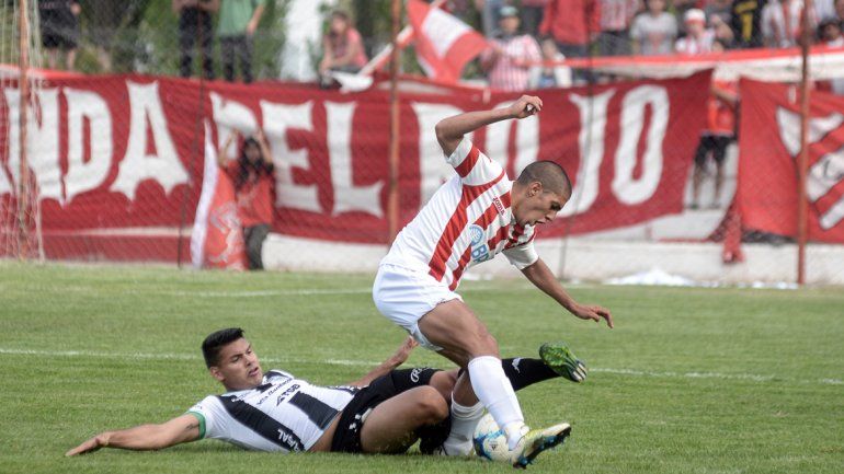 Velázquez había visto la roja en el partido ante Independiente.