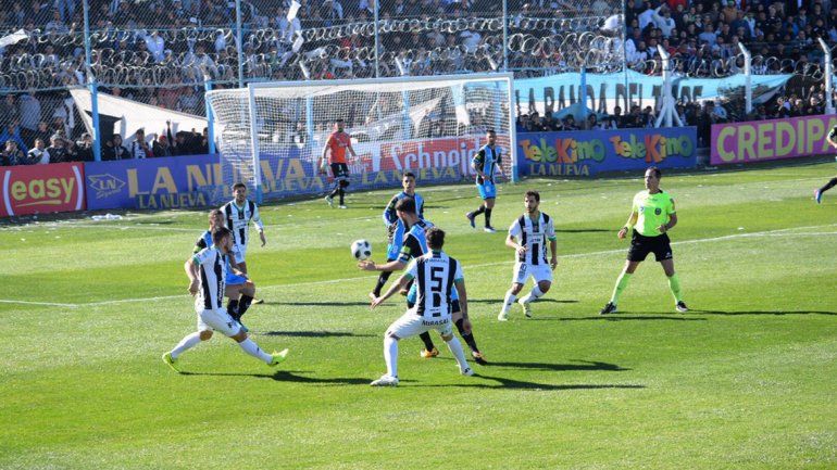Partido suspendido en Cutral Co: Almagro derrotó a Cipo por 2 a 0