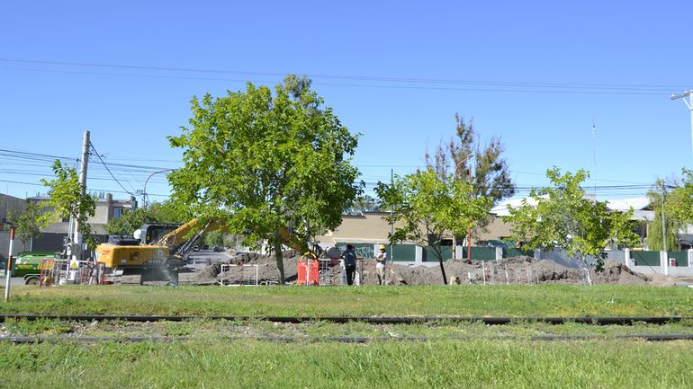 La obra motivó a un corte total del tránsito sobre la calzada, estimado finalizar con los trabajos el fin de semana.
