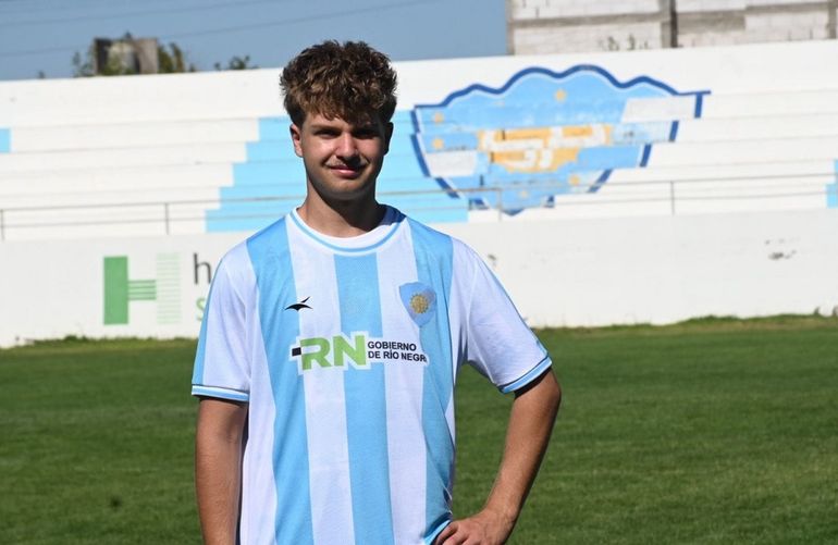 Sol de Mayo extravagante: el equipo de Viedma anunció la llegada de un australiano