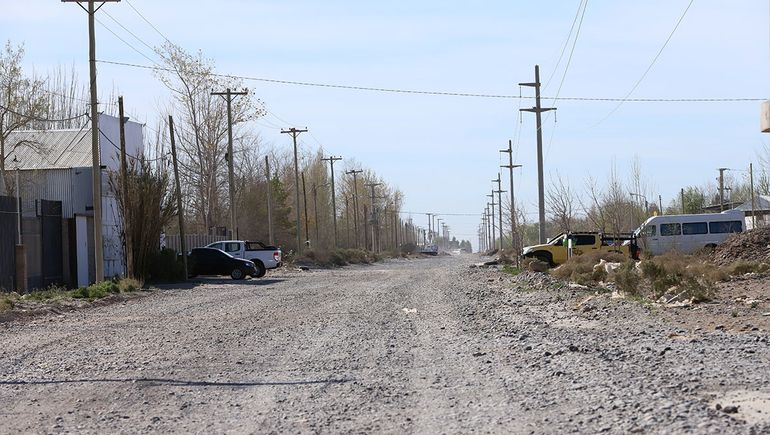 Una mujer fue asesinada a balazos e investigan un femicidio: buscan a su pareja