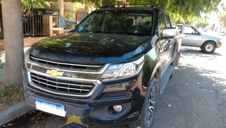 La camioneta había sido robada y utilizada luego para perpetrar varios otros ilícitos.