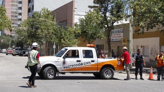 Caos por una amenaza de bomba y un incendio