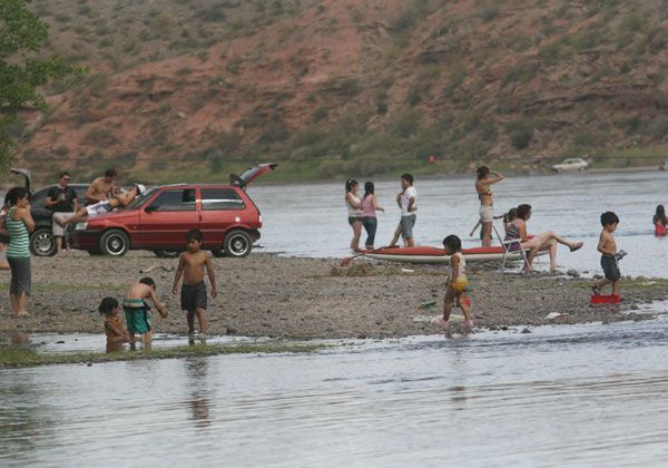 Para el DPA, el río Negro sigue contaminado en el Alto Valle