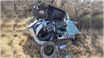 Las partes del auto estaban en una chacra en la zona de Cinco Saltos.