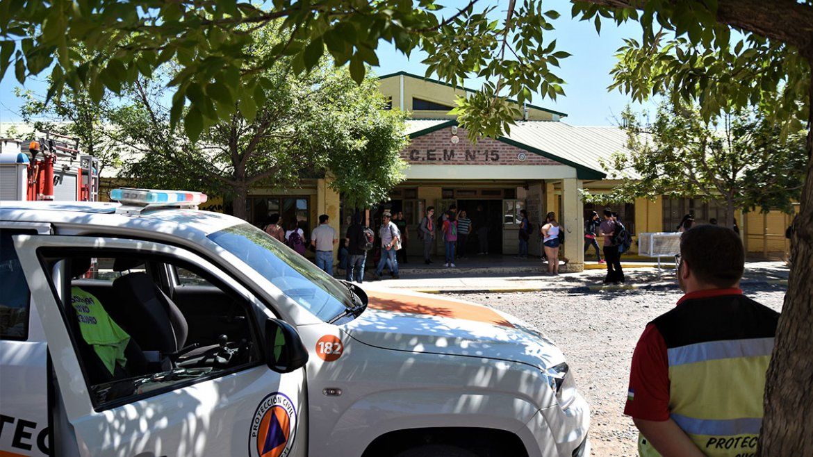 En Cipolletti ya se registraron 14 amenazas en instituciones educativas. (Foto: archivo) | LMCipolletti.com En Cipolletti ya se registraron 14 amenazas en instituciones educativas. (Foto: archivo)