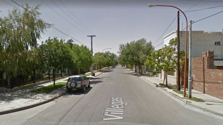 Adolescente sacado destrozó autos, casas y oficinas en la madrugada de elecciones