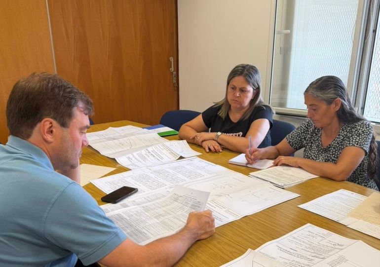 En el IPPV, se están impulsando continuamente gestiones para la regularización dominial en los planes habitacionales. Así, ahora se procura dar respuesta en materia de mensura y escrituración en las 206 Viviendas del DVN.