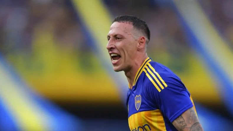 Cristian Lema con la camiseta de Boca