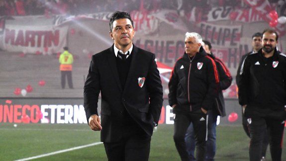 De las lágrimas de Enzo Pérez al gesto de Tevez: el adiós de Gallardo