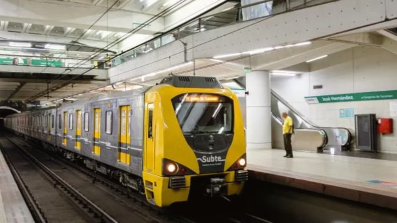 Subte: cómo es el nuevo esquema de boleto gratuito para jubilados