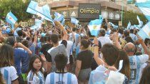 el festejo de los cipolenos por el gran triunfo de argentina