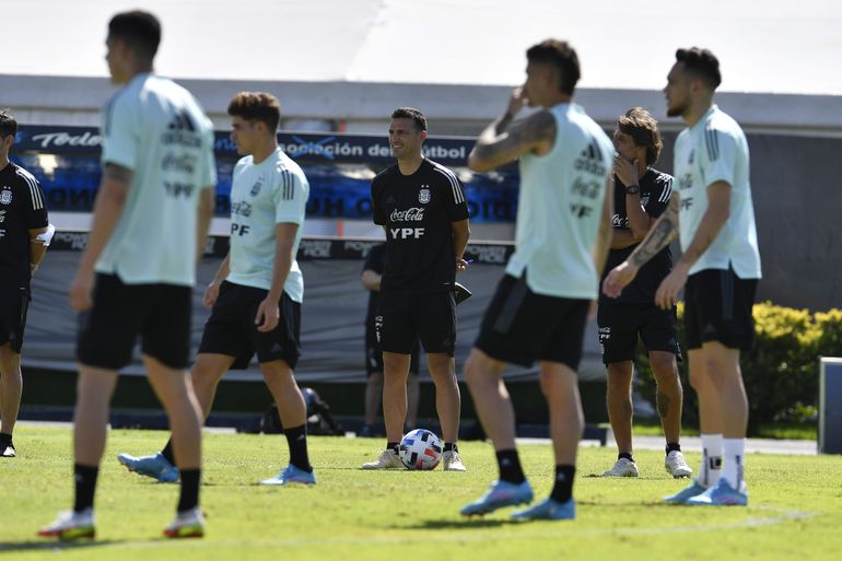 Juega Argentina: ¿por qué Scaloni le pidió ¡basta! a los hinchas?