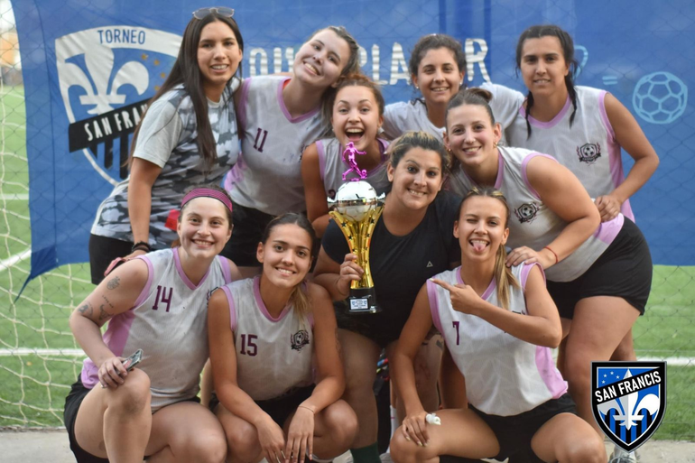 Azul integra el equipo multicampe&oacute;n de Catena.