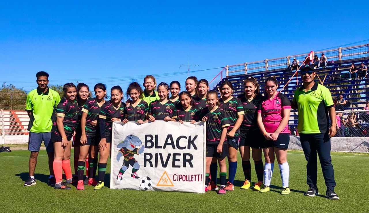 Crearon la academia de fútbol femenino y ahora arrancan una Liga