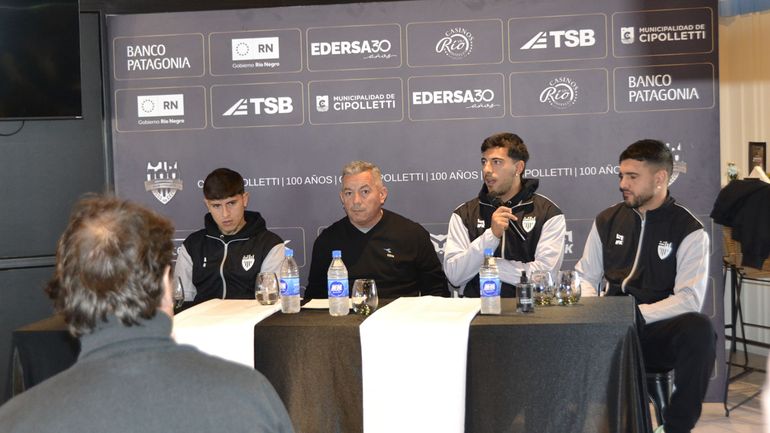 Gutiérrez habló en la conferencia de prensa y luego la siguió con LM Cipolletti.