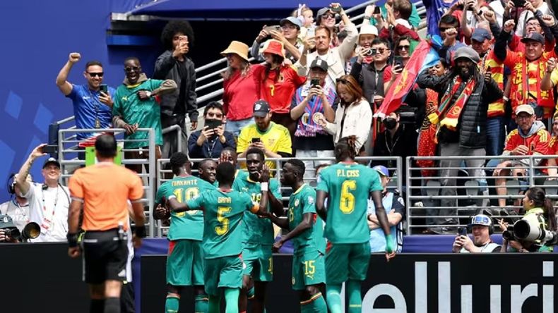 Senegal quedó afuera en 16avos de final contra Bélgica. | LMCipolletti.com Senegal quedó afuera en 16avos de final contra Bélgica.