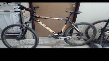 video: asi se roba la bici de una empleada del sanatorio