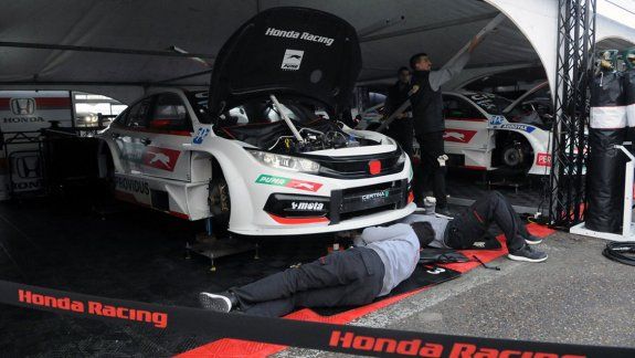 La era turbo acelera en  el autódromo de Roca